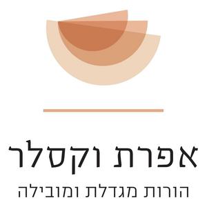 הורות מגדלת ומובילה פודקאסט לוגו